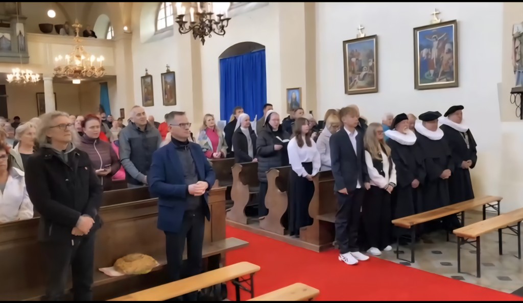 Screenshot_20251020_075122_Gallery